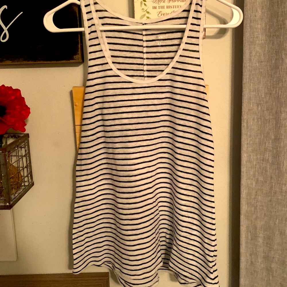 Mossimo Black & white striped flowey tank